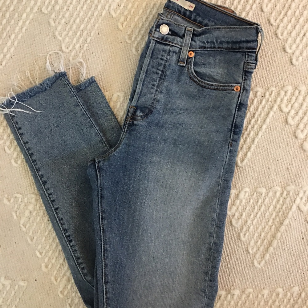 Levi’s wedgie fit jean